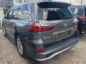 Lexus LX 570 2018 Gray