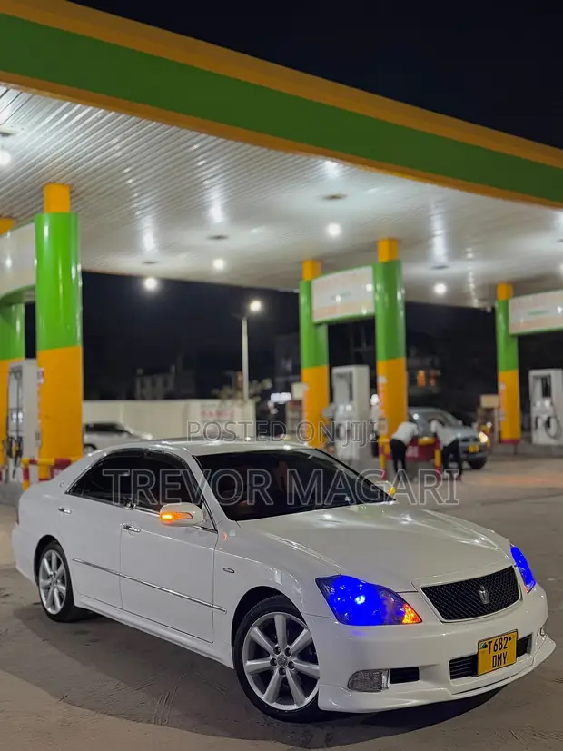 Toyota Crown Athlete 2006 - 1