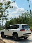 Toyota Land Cruiser 2024 White - 4