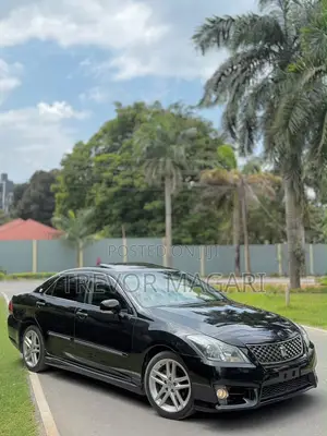 Toyota Crown Athlete 2010 Black