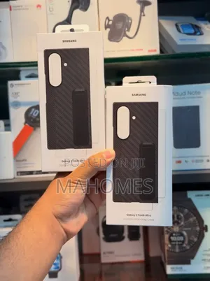 Samsung Galaxy Z Fold8 Ultra Carbon Standing Case