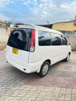 Toyota Noah SR40 2002 - 5