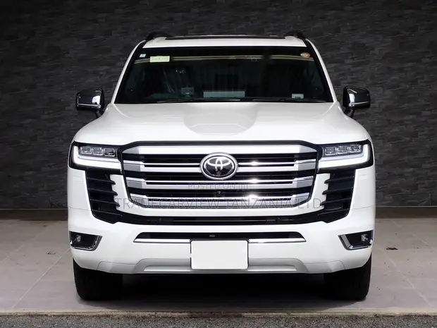 2024 Toyota Land Cruiser LC300 ZX Diesel Turbo - 1