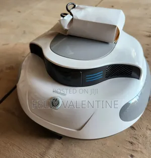 Automatic Swimming Pool Cleaning Machine