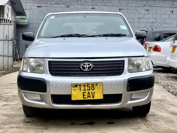 Toyota Succeed 2006 Silver - 1