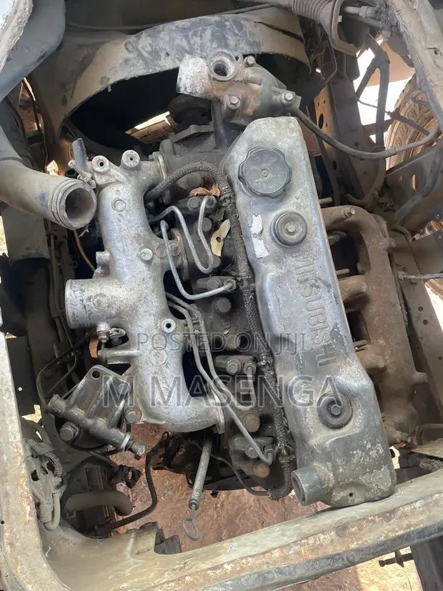 Mitsubishi Fuso Rosa 2007 - White - 1