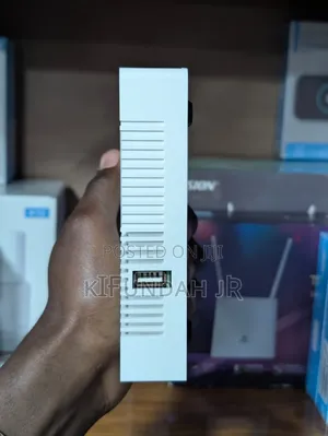MikroTik RB951Ui-2HnD Professional Wi-Fi Router