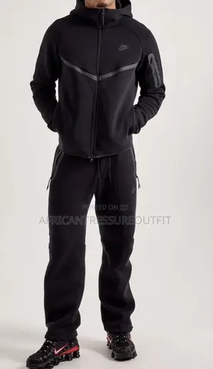 Nike Fleece Tracksuit Set - Hoodia na Suruali