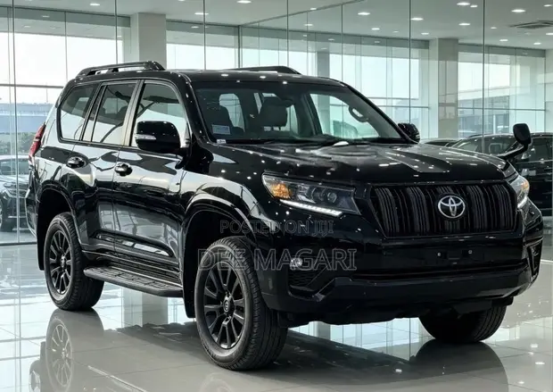 Toyota Land Cruiser Prado 2023 Black - 1