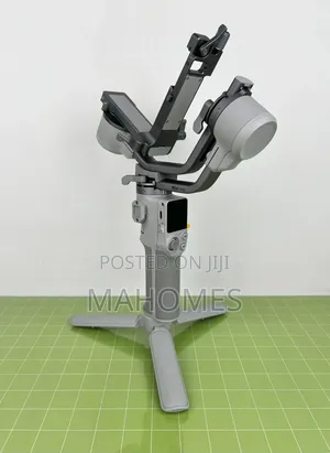 DJI RS 4 Mini Gimbal Stabilizer