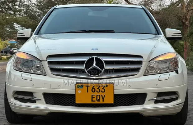 Mercedes-Benz C-Class C200 2010 - 1