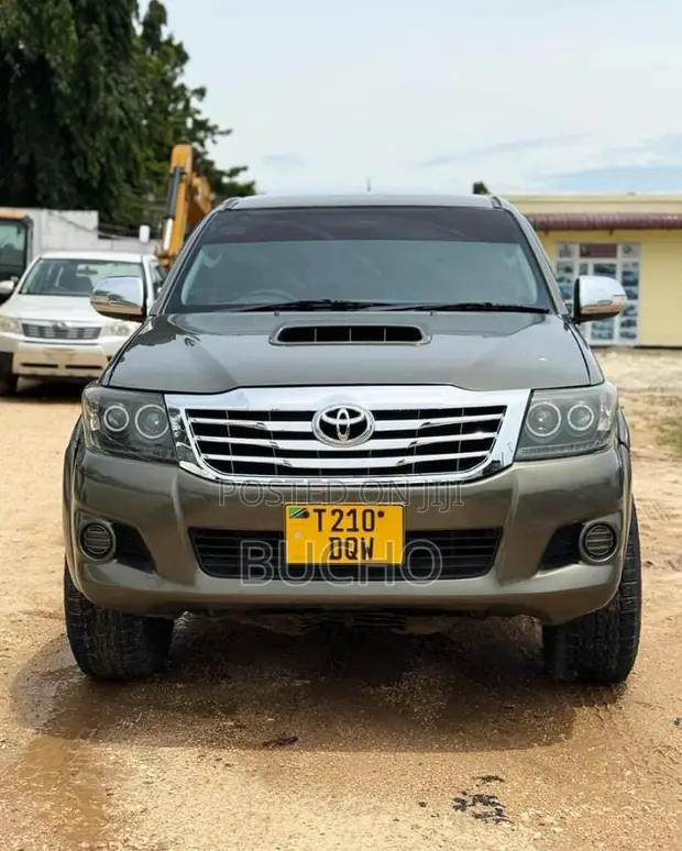 Toyota Hilux Vigo 2014 - 1