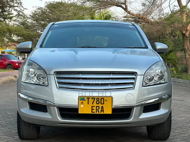 Nissan Dualis 2010 Dhahabu - 1