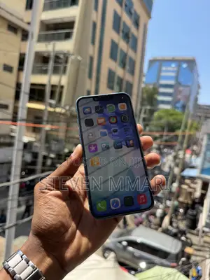 Apple iPhone 13 256GB Pink