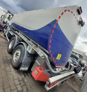 Scania P-310 Fuel Tanker Truck (2007)