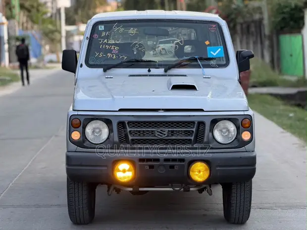 Suzuki Jimny 1996 Silver - 1