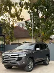 Toyota Land Cruiser VXR 2024 Gray - 3