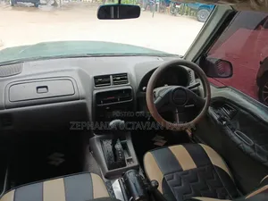 1998 Suzuki Escudo Green
