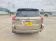 Toyota Vanguard 2010 Gold - 2