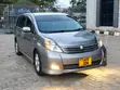 Toyota Isis 2009 Silver - 5
