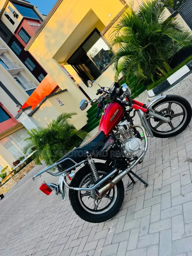 UM Carmel 125 Dual Sport 2022 Nyeupe - 1