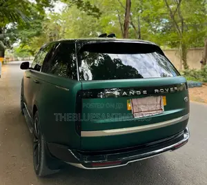 Land Rover Range Rover Vogue 2024 Kijani