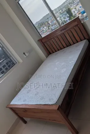Hardwood Bed 4/6