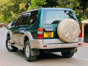Toyota Land Cruiser Prado TX 2002 Green