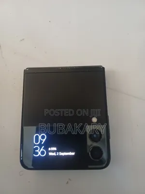 Samsung Galaxy Z Flip 3 256GB Black (Used)