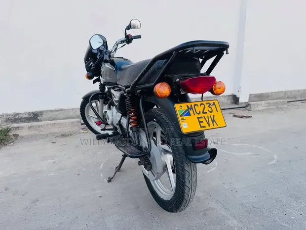 Bajaj Boxer 125 2022 Black - 1