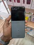 Motorola Razr 50 256GB - 1
