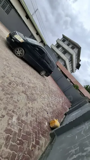 Gereji na Yadi na Ofisi kwa Ajili ya Kukodisha Sinza