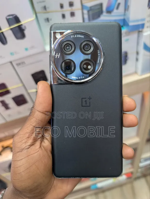 OnePlus 12 256GB Nyeusi - 1