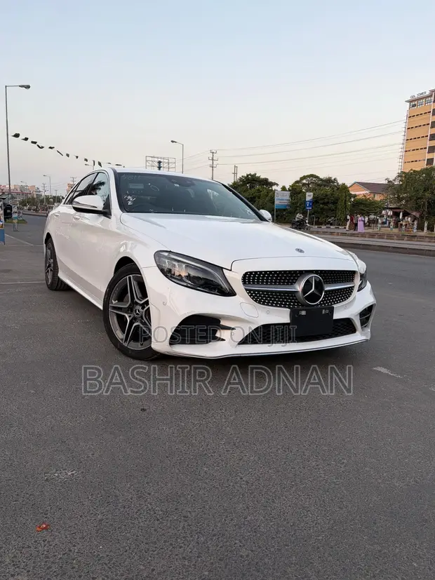 Mercedes-Benz C220 Classic 2019 White - 1