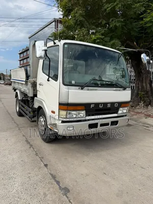 Mitsubishi Fuso Fighter Tipper Truck