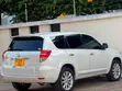 Toyota Vanguard 2011 White - 2