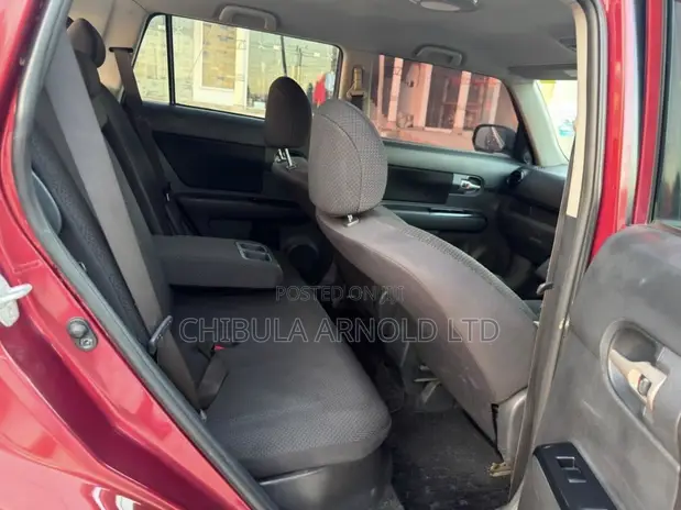 Toyota Rumion 2023 Burgundy - 1
