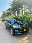 Toyota Land Cruiser V8 2017 Black - 4
