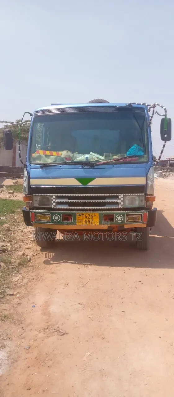 Lori la Tipper Mitsubishi Fusso Mwanza - 1