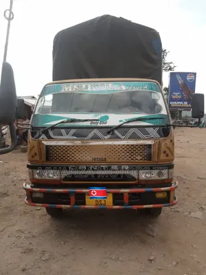 Mitsubishi Canter Longbase Truck