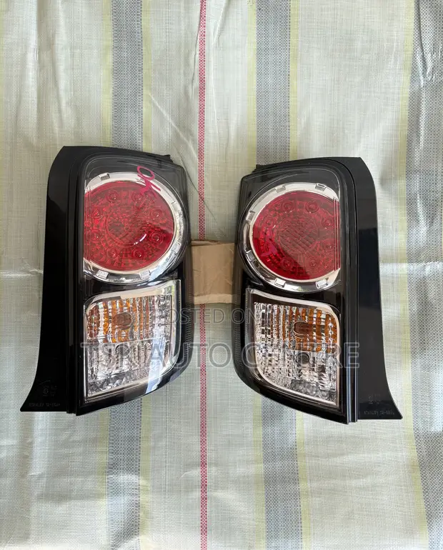 Toyota Rumion Tail Lights (Used) - 1