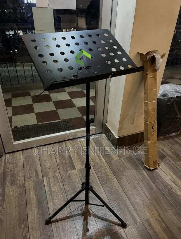 Modern Notation Sheet Music Stand - 1