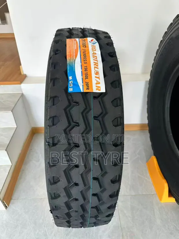 Roadtrustar 315/80R22.5 Tyre - 1