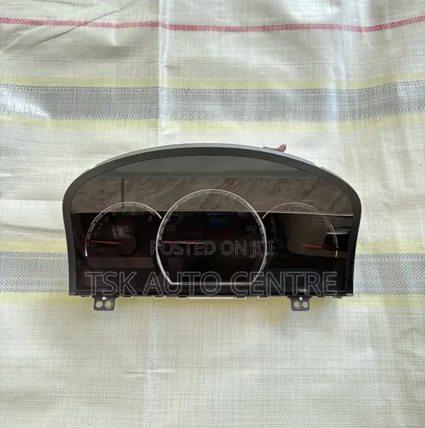 Used Toyota Crown Dashboard Cluster - 1