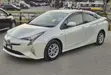 Toyota Prius 2017 White - 2