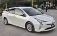 Toyota Prius 2017 White - 4