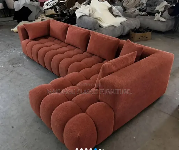 Modern L-Shaped Sofa for 5 People - 1