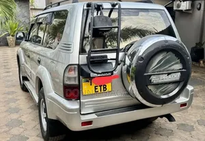 Toyota Land Cruiser Prado TX 2002 Silver