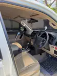 Toyota Land Cruiser Prado 2019 White - 4