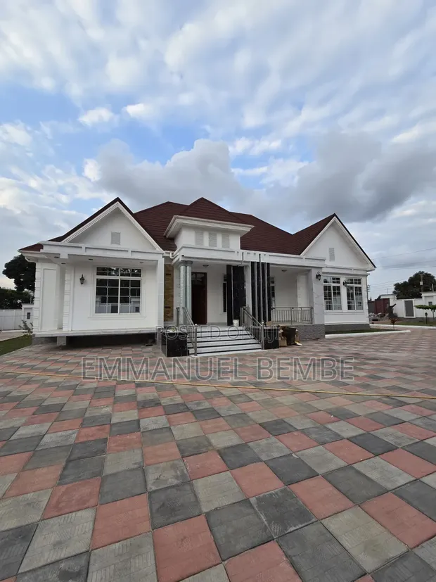 Furnished 5-Bedroom Bungalow for Sale in Goba Centar - 1